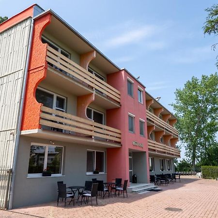 Rekreacne Stredisko Patince - Family Resort Экстерьер фото