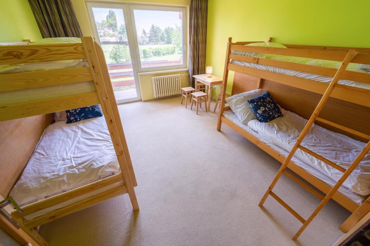 Rekreacne Stredisko Patince - Family Resort Экстерьер фото